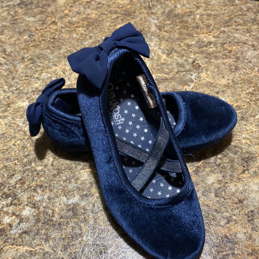 Shoe - Picture 3 of 5